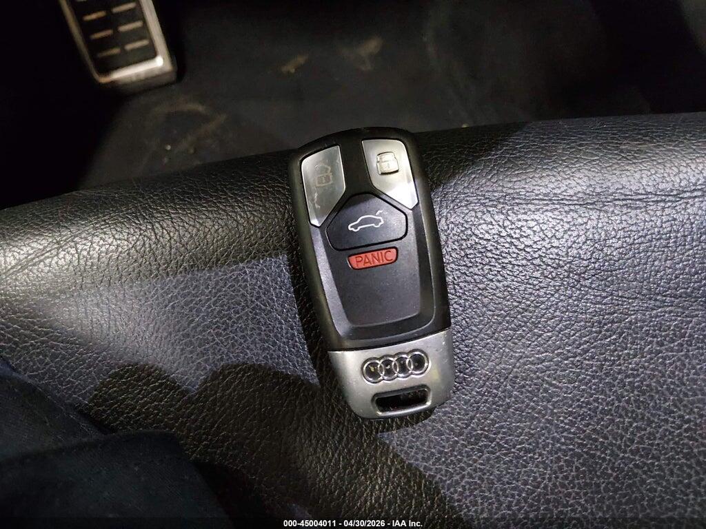 WAUENAF46JA058047 2018 AUDI A4 photo no. 11