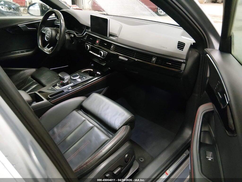 WAUENAF46JA058047 2018 AUDI A4 photo no. 5