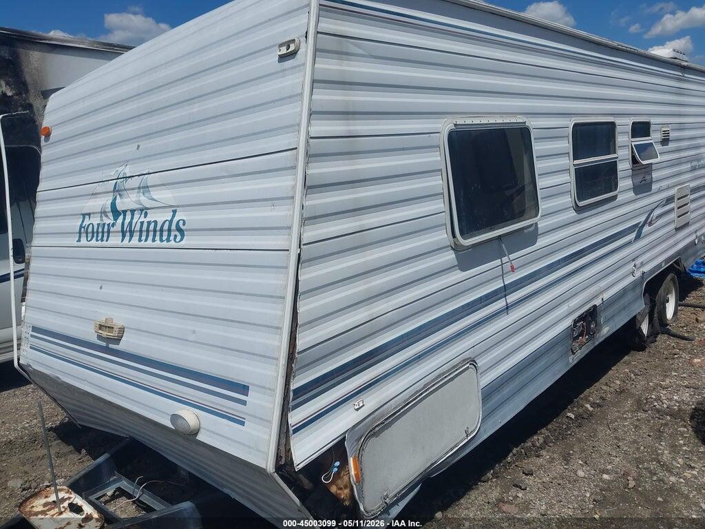 47CT1FN294M415533 2004 FOUR WINDS LITE SERIES photo no. 2