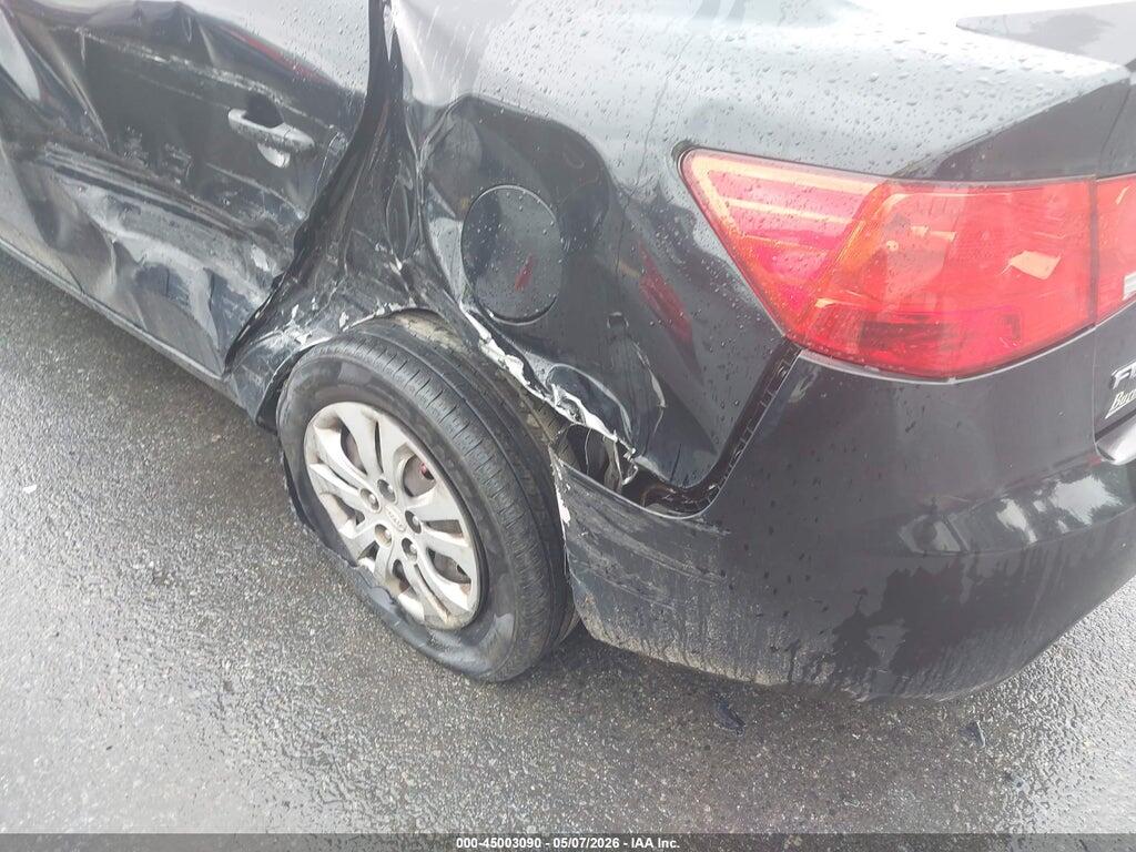 KNAFT4A21C5468834 2012 KIA FORTE photo no. 6