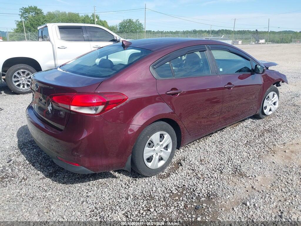 3KPFK4A76JE281768 2018 KIA FORTE photo no. 4