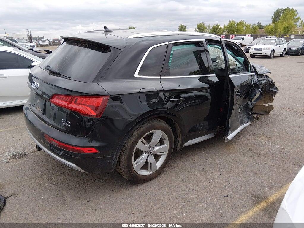WA1BNAFY0K2140323 2019 AUDI Q5 photo no. 4