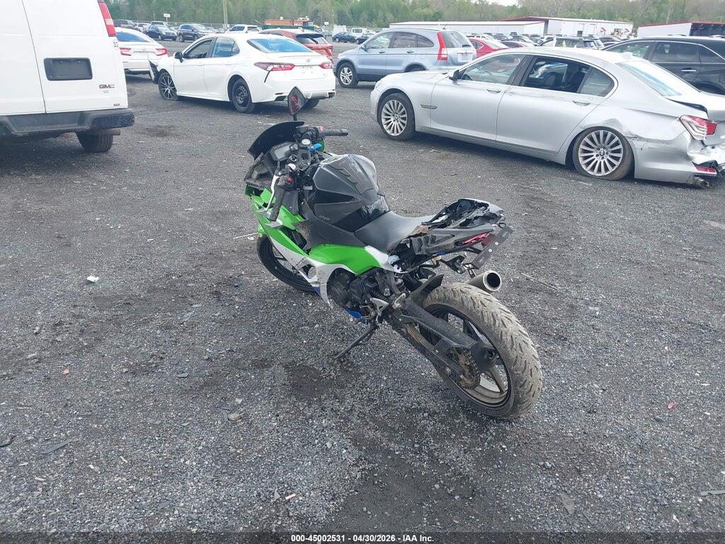 ML5EXGG19RDA10781 2024 KAWASAKI EX500 photo no. 3
