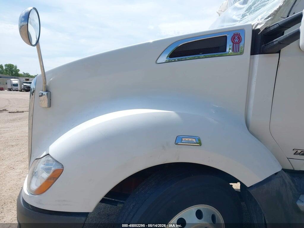 1XKYD49XXLJ311419 2020 KENWORTH T680 photo no. 10
