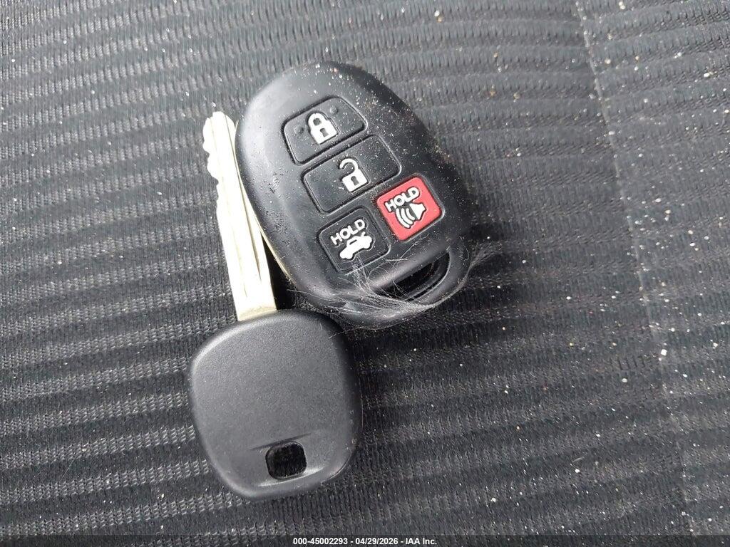 2T3BFREVXGW474026 2016 TOYOTA RAV4 photo no. 11