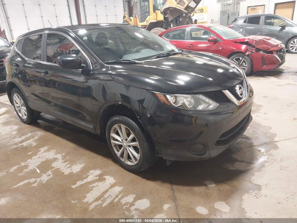 JN1BJ1CR0HW127722 2017 NISSAN ROGUE SPORT photo no. 1