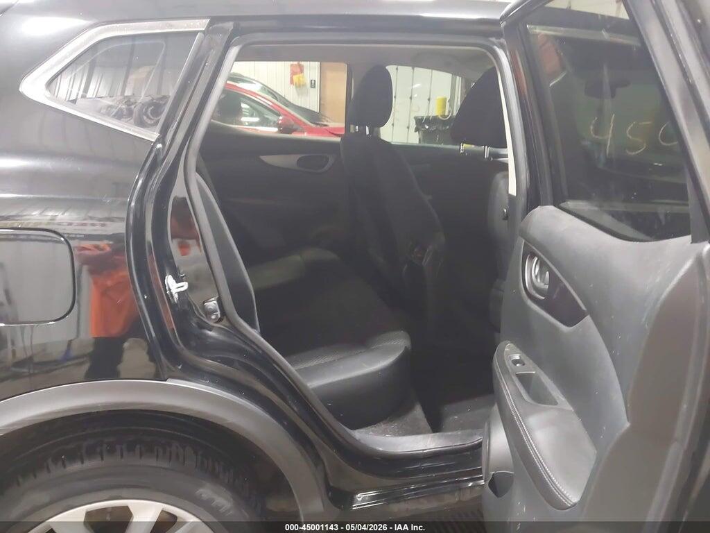 JN1BJ1CR0HW127722 2017 NISSAN ROGUE SPORT photo no. 8