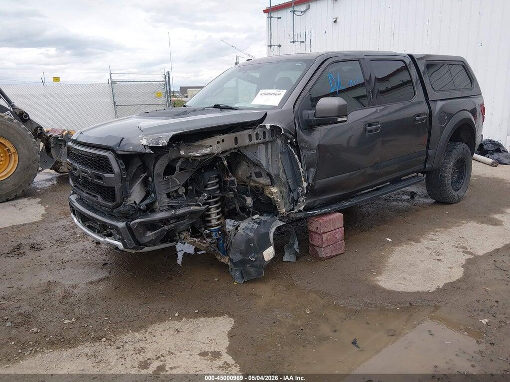 1FTFW1RG2JFC35271 2018 FORD F-150 photo no. 2