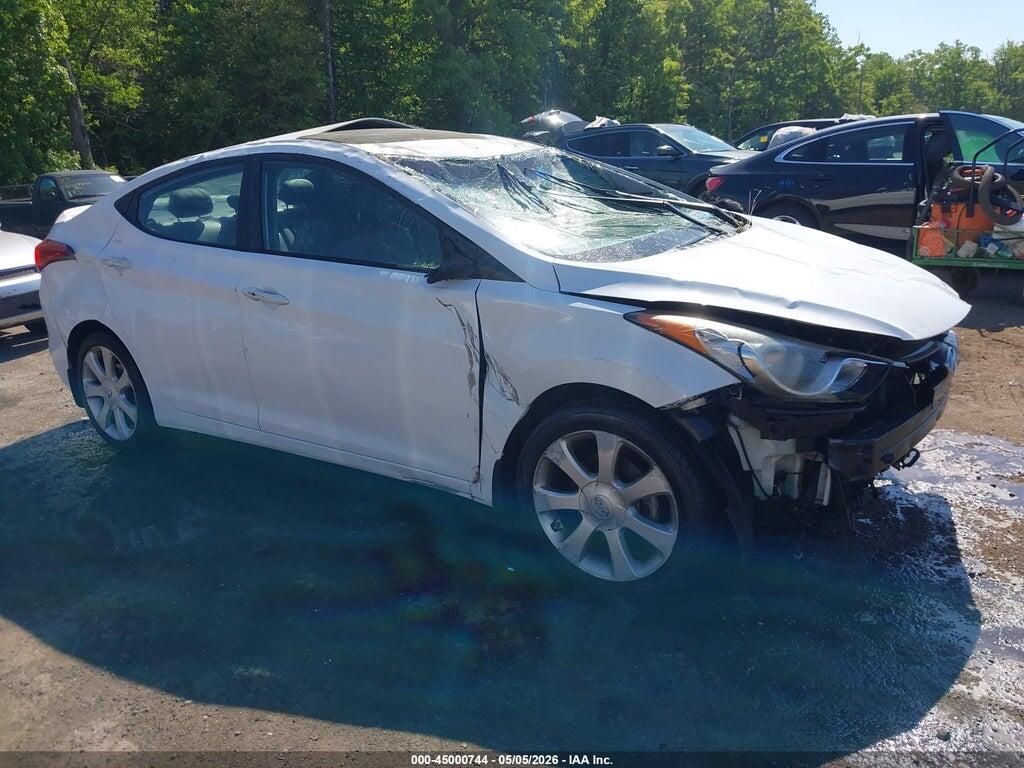 5NPDH4AE8DH272610 2013 HYUNDAI ELANTRA photo no. 1