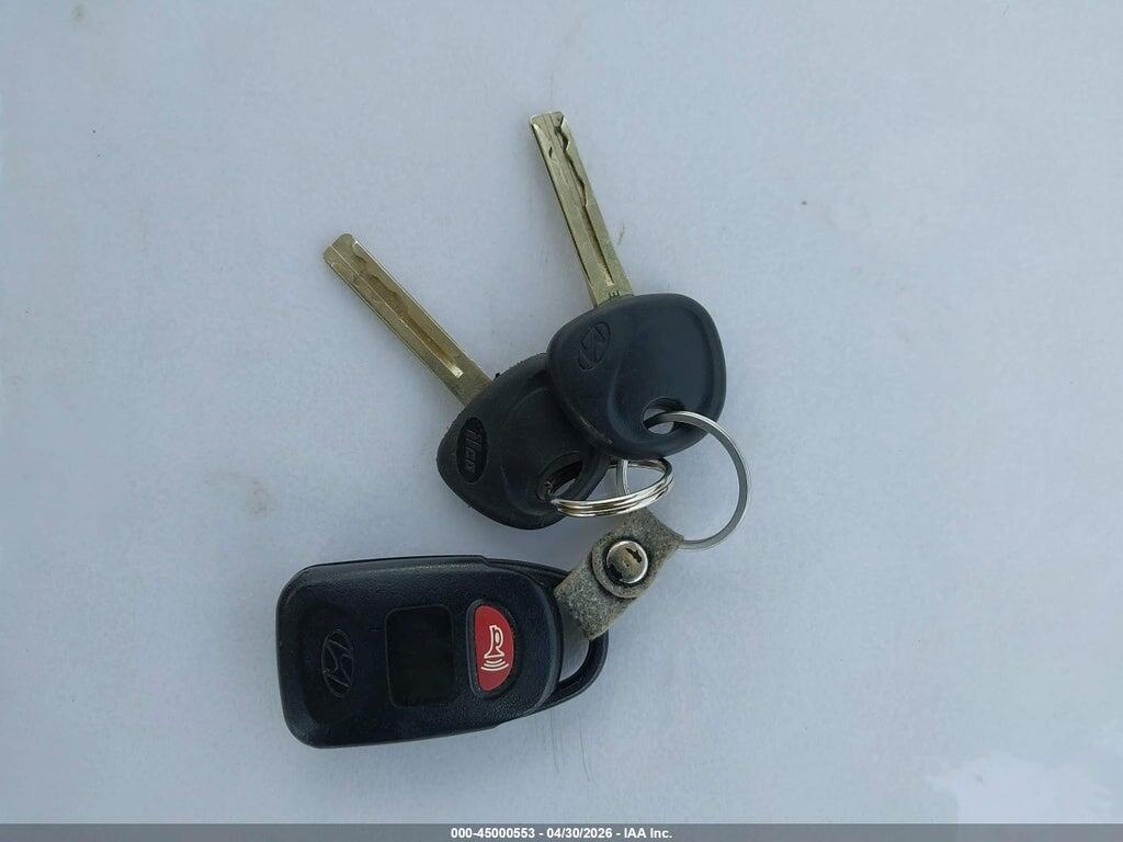 5NPEB4ACXCH438080 2012 HYUNDAI SONATA photo no. 11