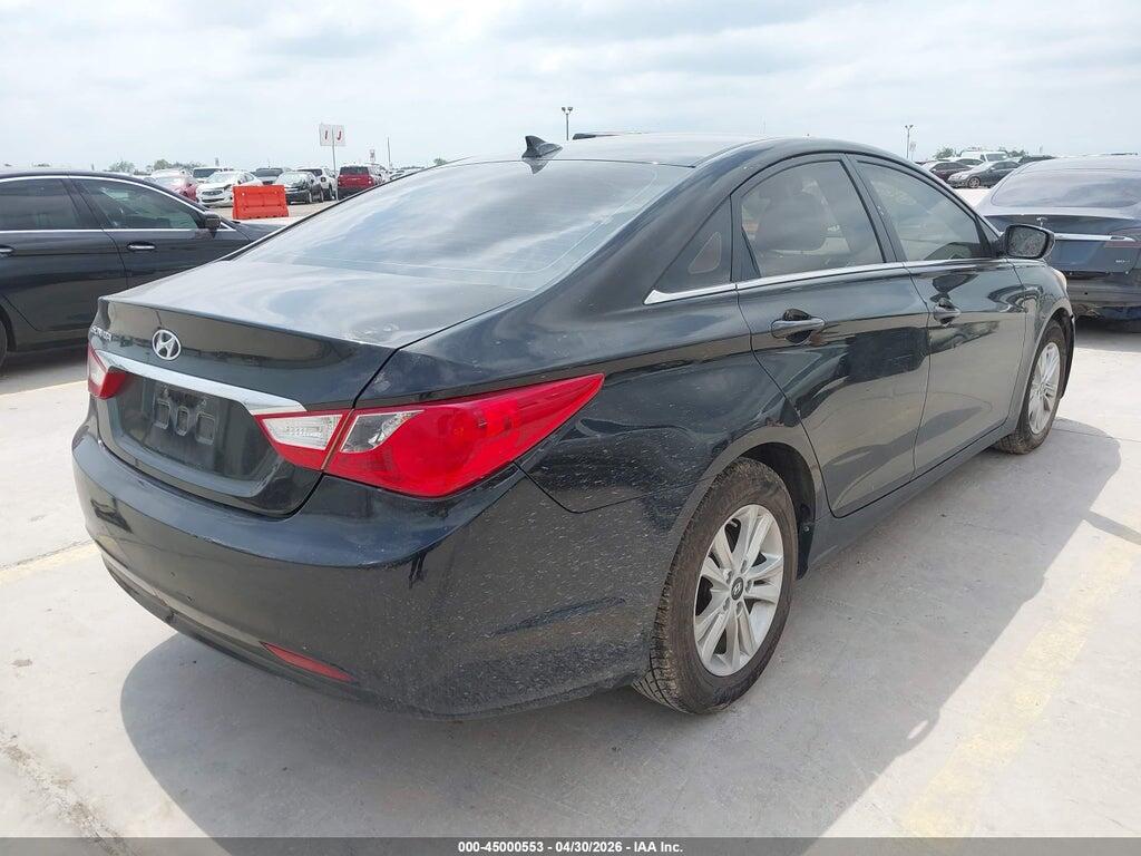 5NPEB4ACXCH438080 2012 HYUNDAI SONATA photo no. 4