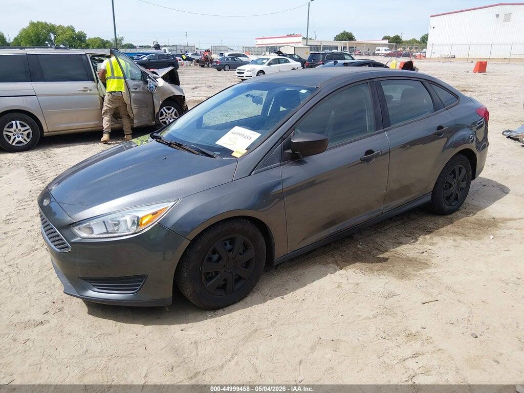 1FADP3E27JL220556 2018 FORD FOCUS photo no. 2