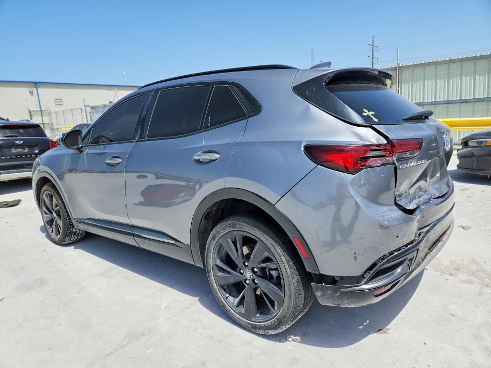 LRBAZLR43ND068454 2022 BUICK ENVISION photo no. 2