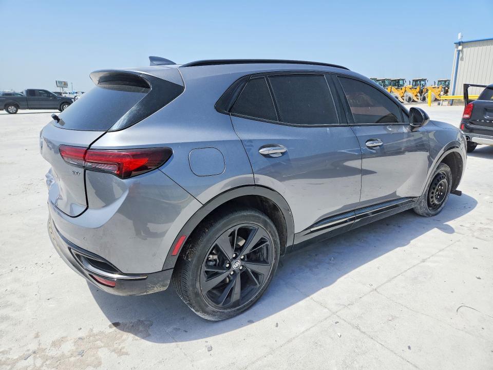 LRBAZLR43ND068454 2022 BUICK ENVISION photo no. 3