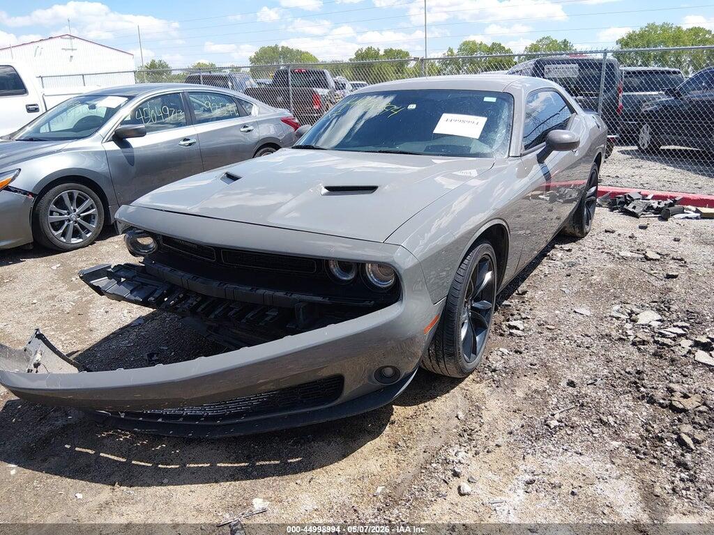 2C3CDZAGXHH613904 2017 DODGE CHALLENGER photo no. 2