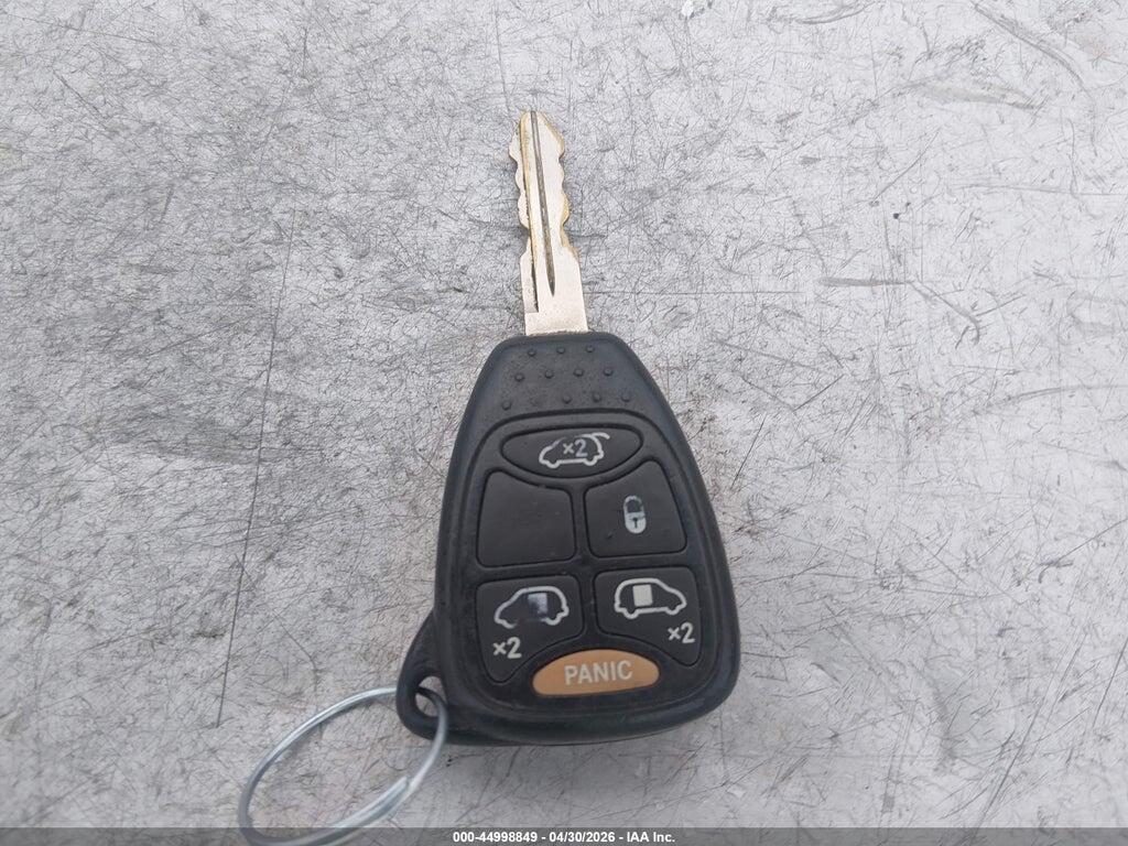 2C4GP54LX5R233229 2005 CHRYSLER TOWN & COUNTRY photo no. 11