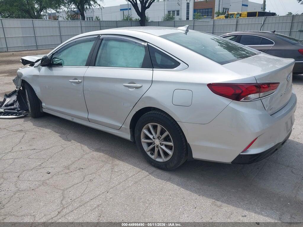 5NPE24AF2KH767106 2019 HYUNDAI SONATA photo no. 3