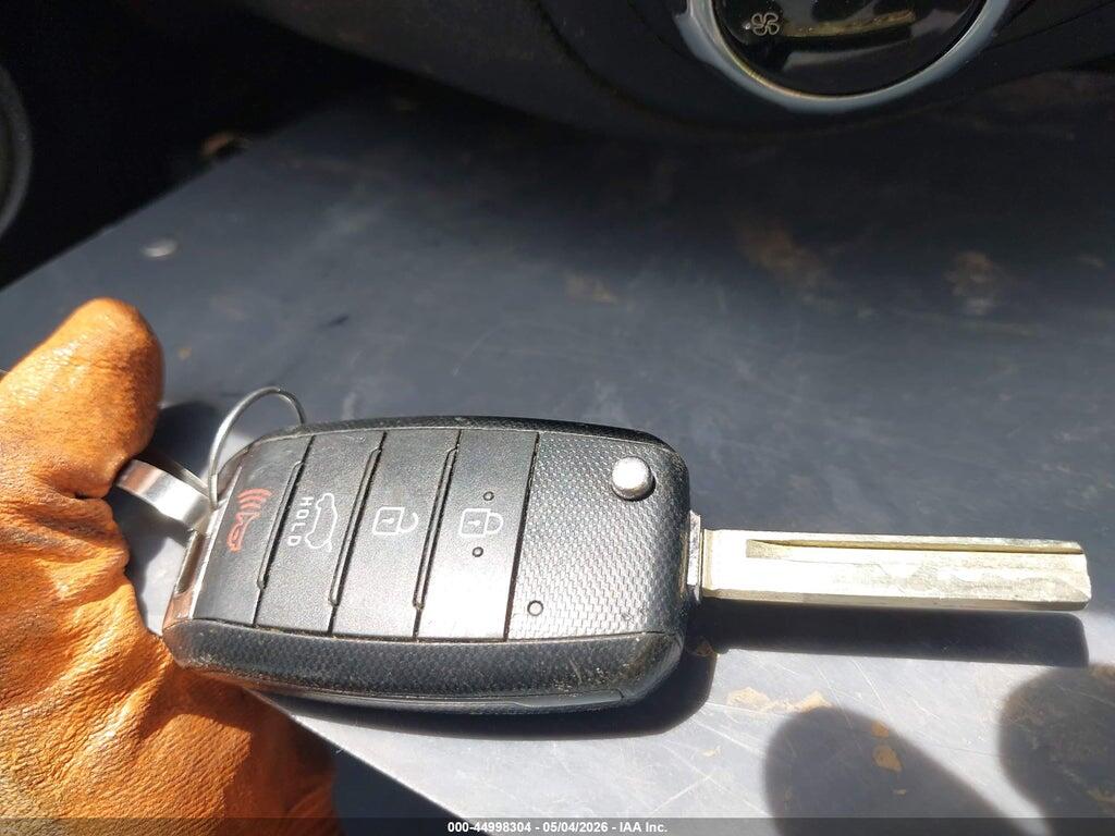 5XYPG4A36KG577638 2019 KIA SORENTO photo no. 11