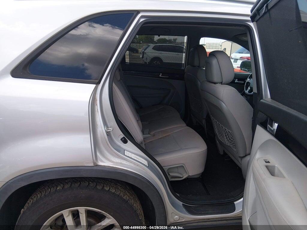 5XYKT3A64FG555914 2015 KIA SORENTO photo no. 8