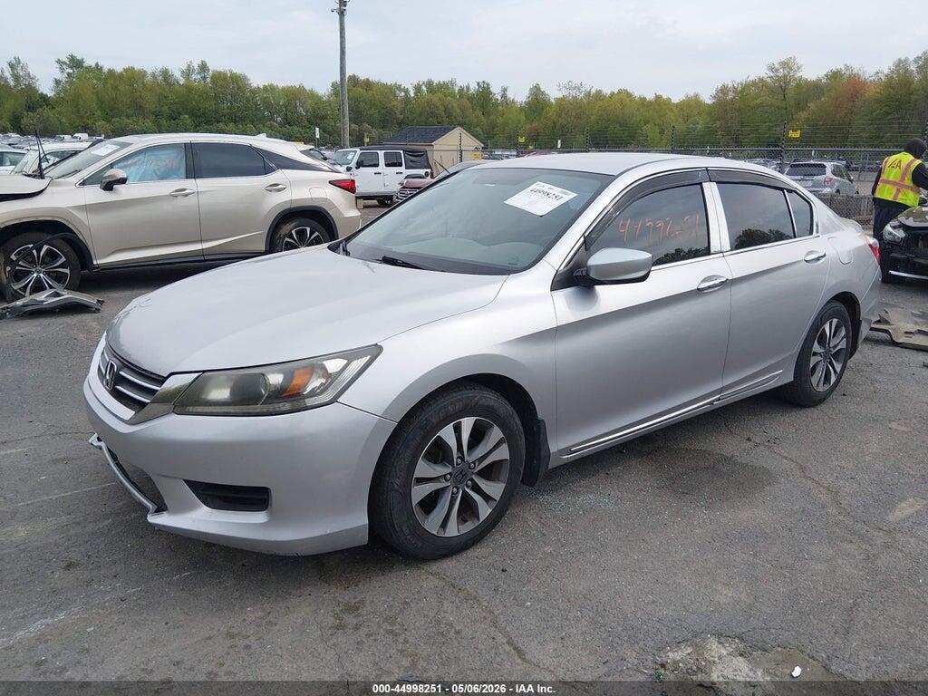 1HGCR2F38DA131260 2013 HONDA ACCORD photo no. 2