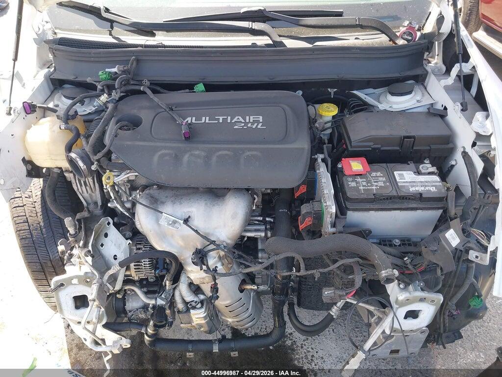 1C4PJLCB6JD533703 2018 JEEP CHEROKEE photo no. 10