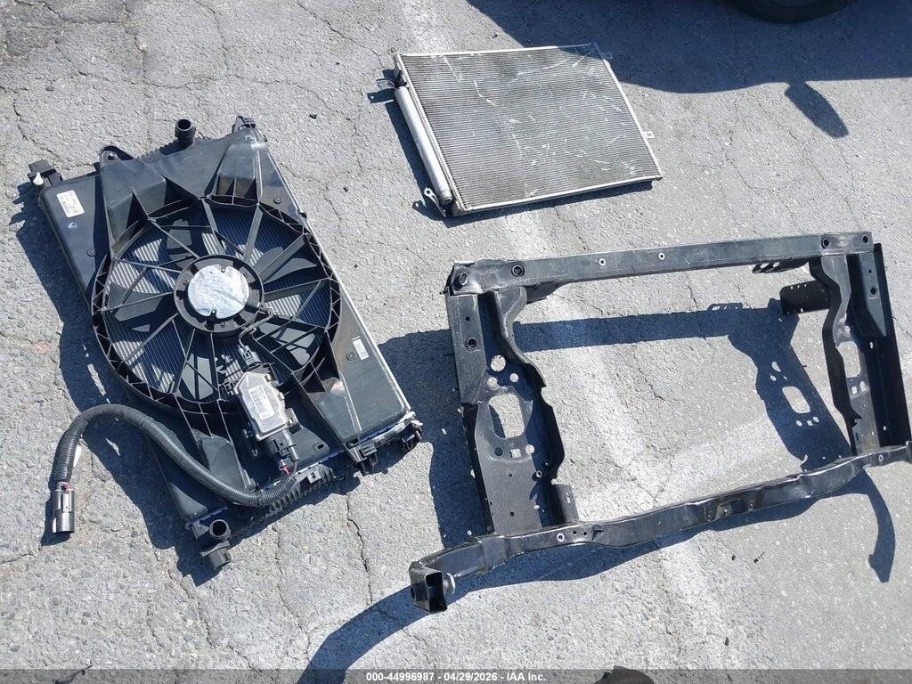 1C4PJLCB6JD533703 2018 JEEP CHEROKEE photo no. 12