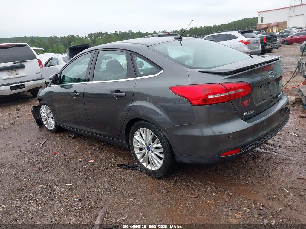 1FADP3J29HL326877 2017 FORD FOCUS photo no. 3