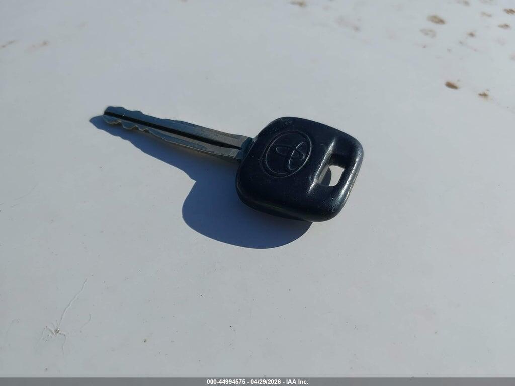 JTDBE32K130167434 2003 TOYOTA CAMRY photo no. 11