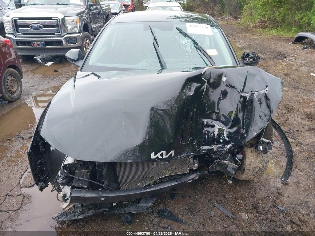 3KPFT4DE9SE102146 2025 KIA K4 photo no. 12