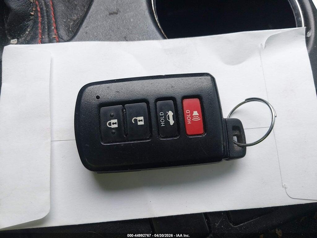 4T1BD1FK0FU170612 2015 TOYOTA CAMRY HYBRID photo no. 11