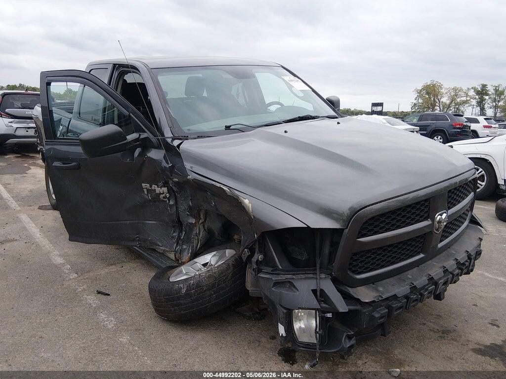 1C6RR7FGXJS348573 2018 RAM 1500 photo no. 1