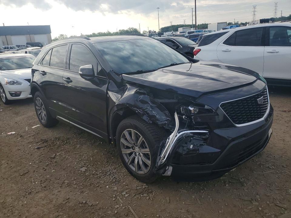 2022 CADILLAC XT4 SPORT — Фото 4 из 13