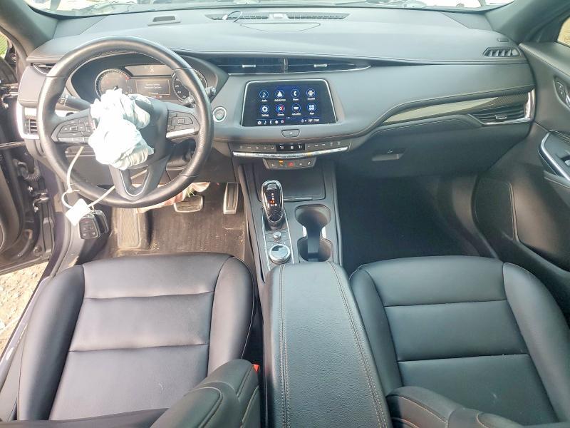 2022 CADILLAC XT4 SPORT — Фото 8 из 13