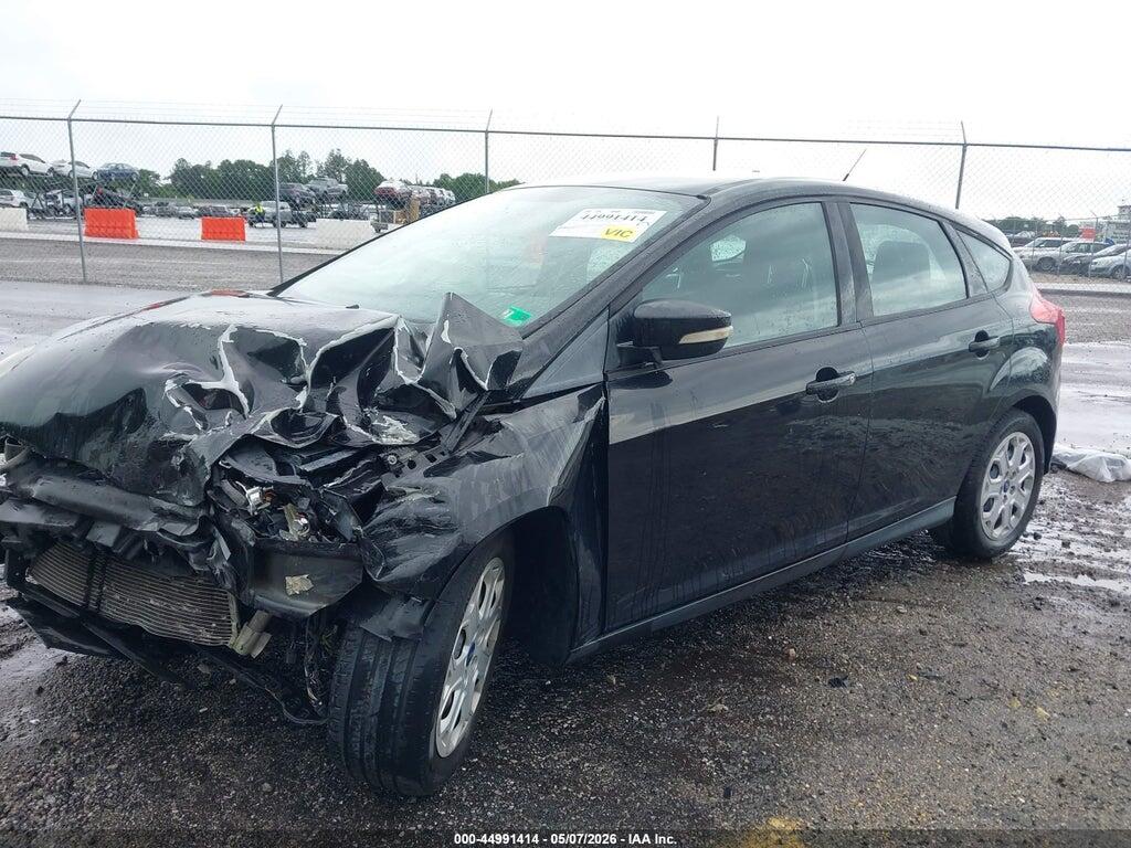 1FAHP3K21CL318913 2012 FORD FOCUS photo no. 2