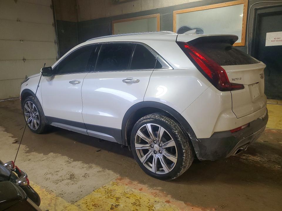 2022 CADILLAC XT4 PREMIUM LUXURY — Фото 2 из 13