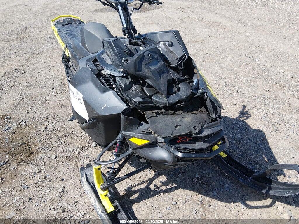 2BPSTMHD1HV000385 2017 SKI-DOO SUMMIT 850 SP photo no. 6