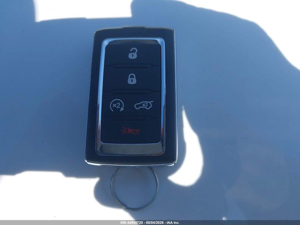 1C4RJYE65P8773638 2023 JEEP GRAND CHEROKEE 4XE photo no. 11