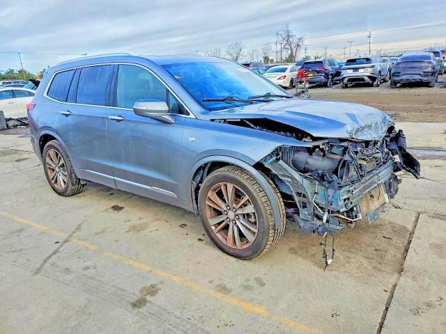 2022 CADILLAC XT6 PREMIUM LUXURY — Фото 4 из 13