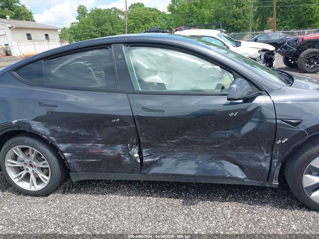 7SAYGDED8RF015297 2024 TESLA MODEL Y photo no. 12