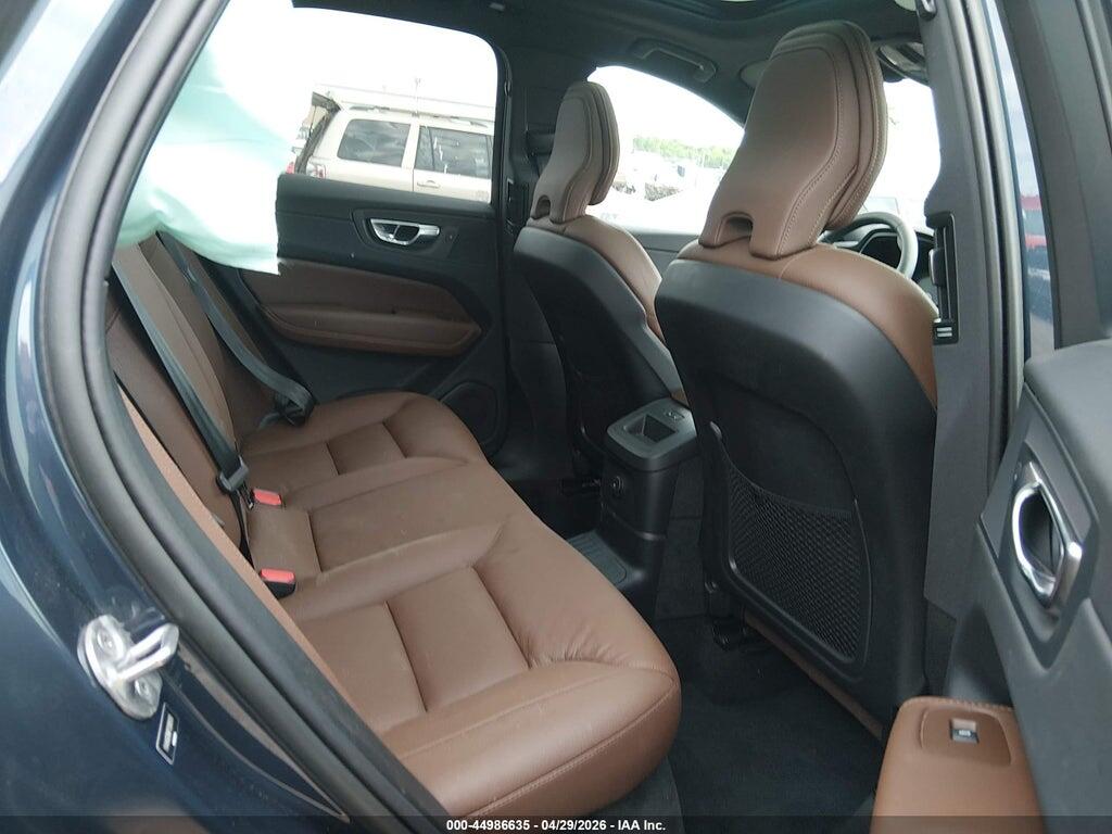 YV4H60DN6P1289510 2023 VOLVO XC60 RECHARGE PLUG-IN HYBRID photo no. 8