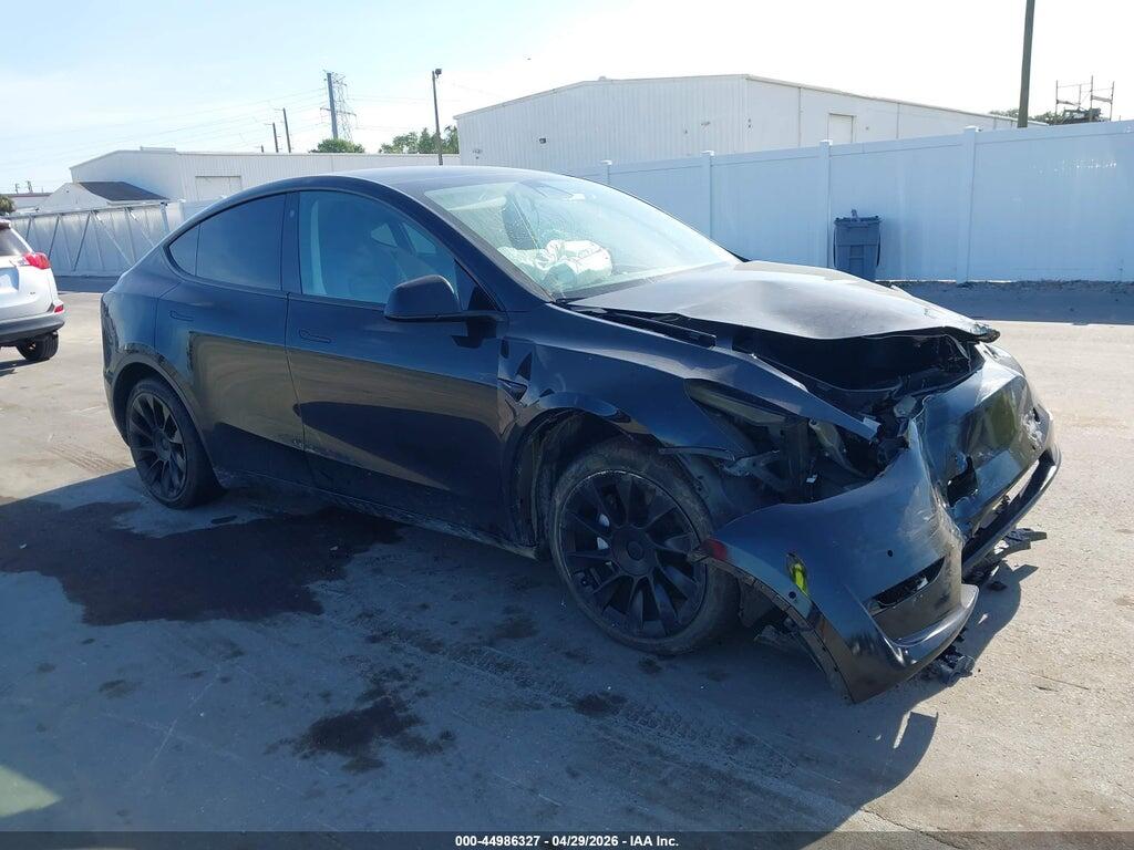 7SAYGDEE7NF386972 2022 TESLA MODEL Y photo no. 1