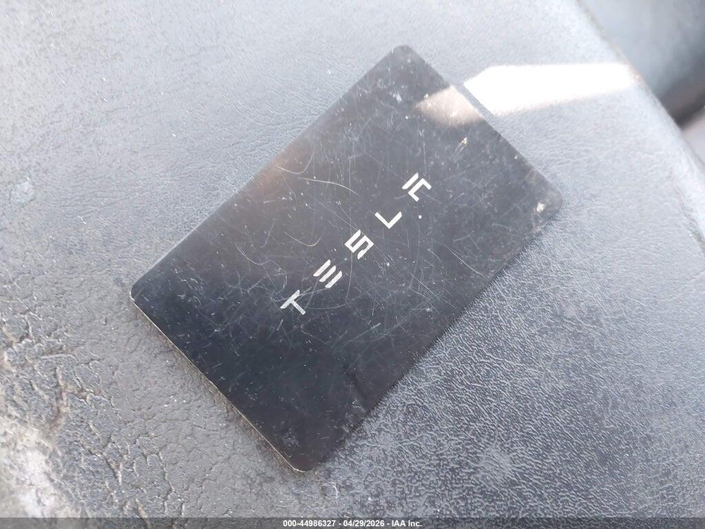 7SAYGDEE7NF386972 2022 TESLA MODEL Y photo no. 11