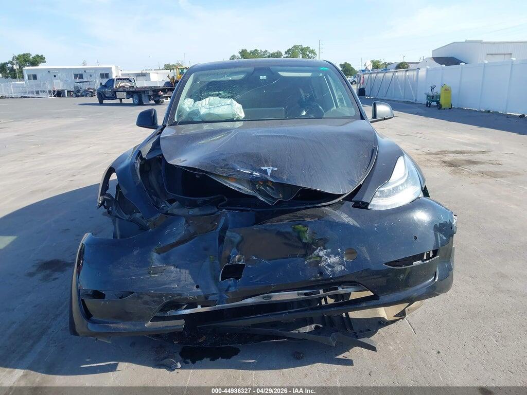 7SAYGDEE7NF386972 2022 TESLA MODEL Y photo no. 12