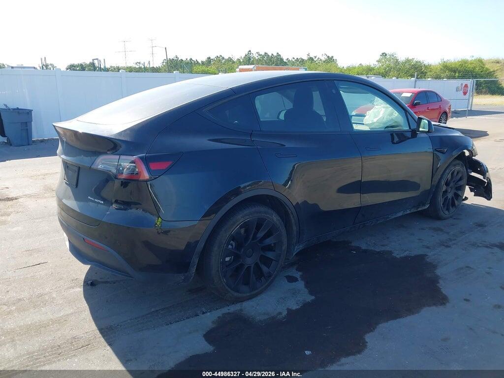 7SAYGDEE7NF386972 2022 TESLA MODEL Y photo no. 4