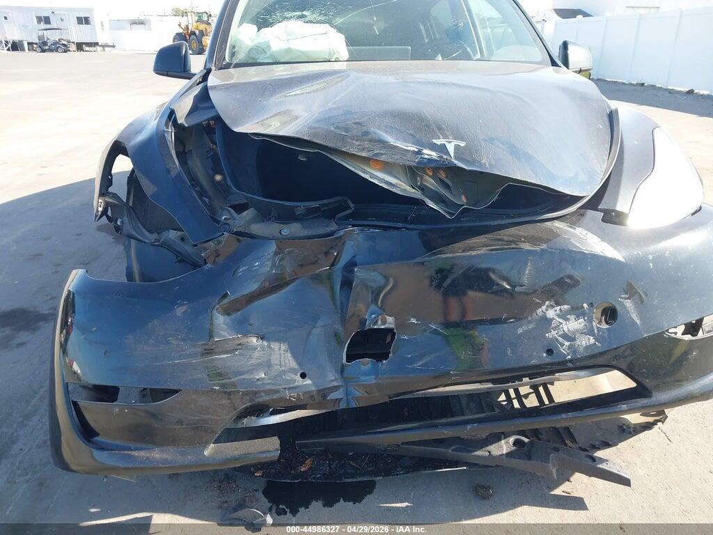 7SAYGDEE7NF386972 2022 TESLA MODEL Y photo no. 6