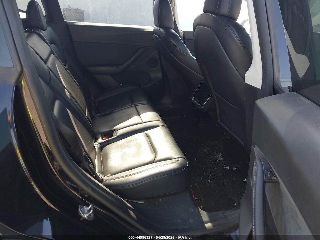 7SAYGDEE7NF386972 2022 TESLA MODEL Y photo no. 8