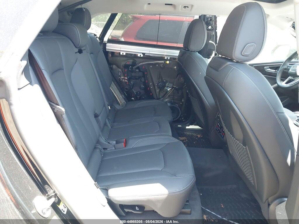 WA1EVBF11PD010875 2023 AUDI Q8 photo no. 8
