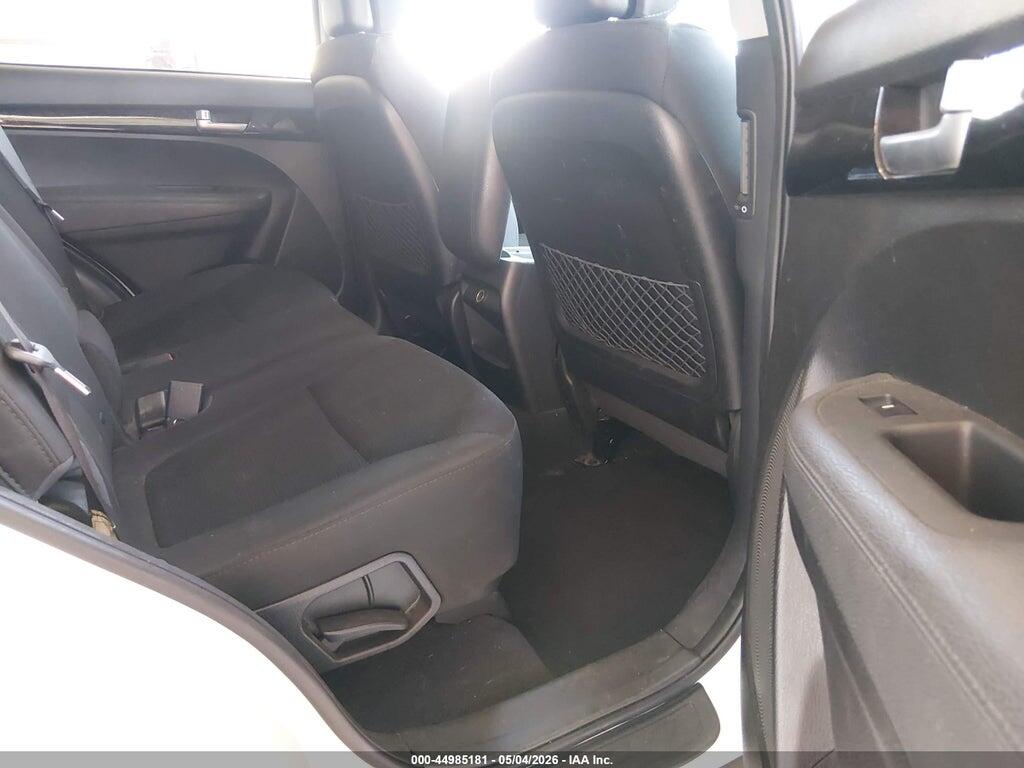 5XYKT3A62FG626432 2015 KIA SORENTO photo no. 8