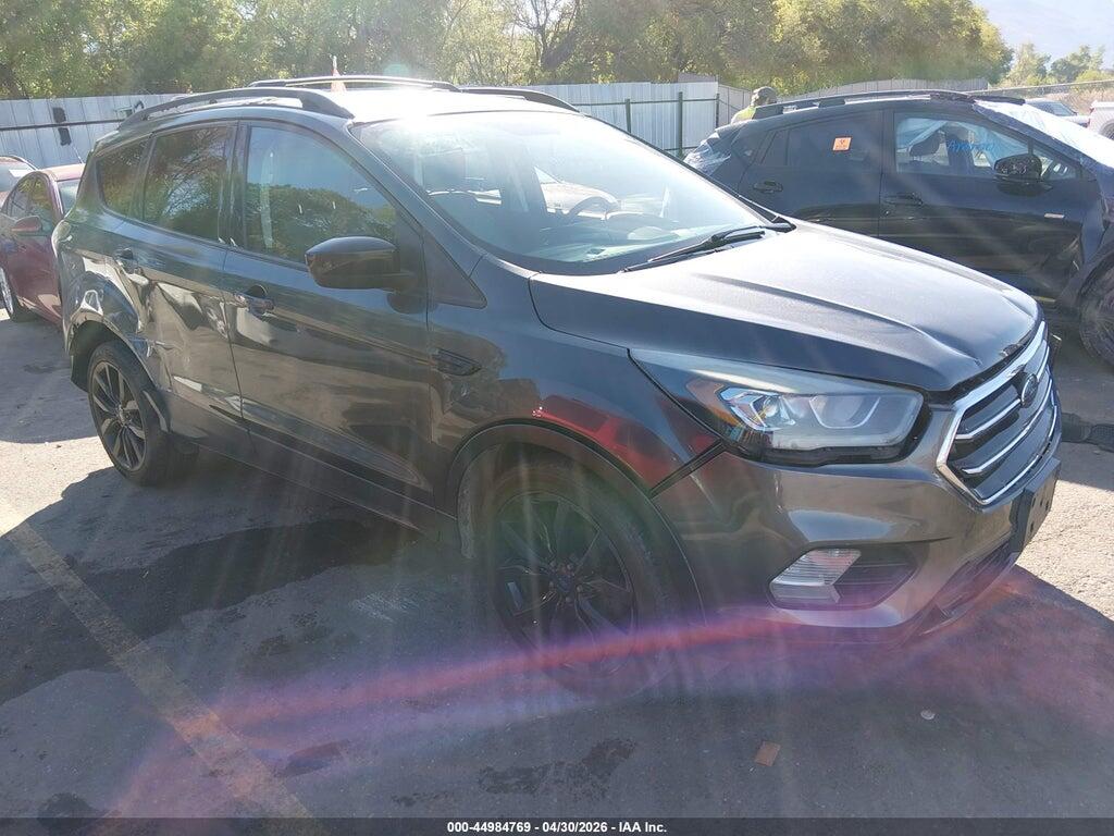 1FMCU0GD4HUB15923 2017 FORD ESCAPE photo no. 1