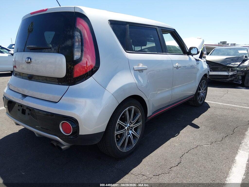 KNDJX3AA2J7533243 2018 KIA SOUL photo no. 4